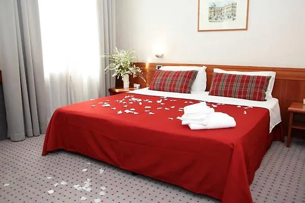 Cit Dea Hotel 4*