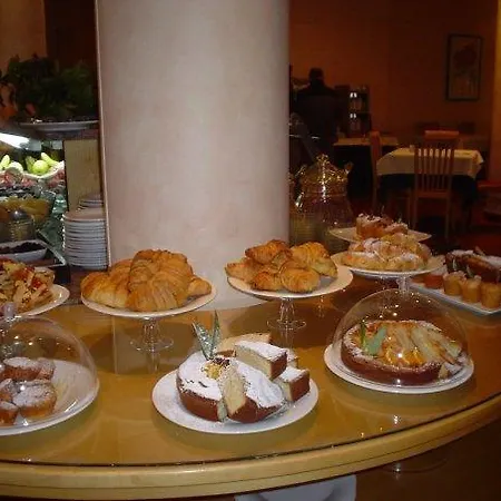 Cit Dea Hotel 4*