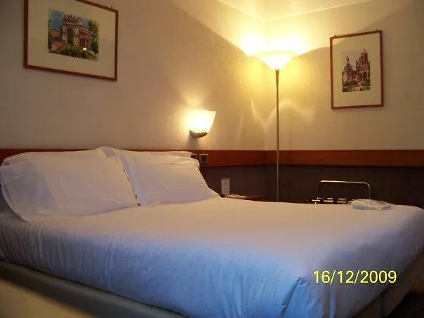 Cit Dea Hotel 4*